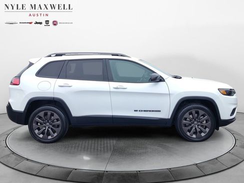 Used 2021 Jeep Cherokee Latitude Lux 80th Anniv w/ Quick Order Package 26U 80TH image 17