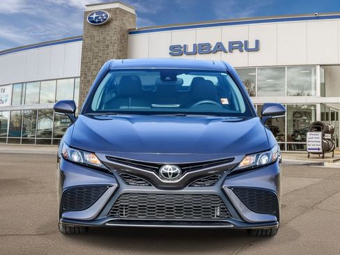 Used 2024 Toyota Camry SE image 6