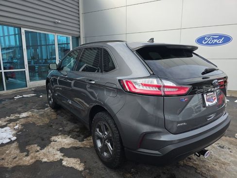 Used 2022 Ford Edge SEL w/ Sport Appearance Package image 8