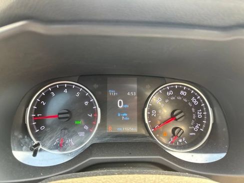 Used 2022 Toyota RAV4 XLE AWD/4WD image 30