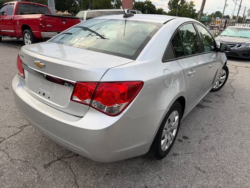 Used 2015 Chevrolet Cruze LS FWD image 6