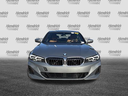 Certified 2025 BMW 330i Sedan RWD image 3