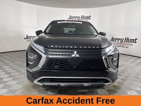 Used 2022 Mitsubishi Eclipse Cross SE image 3