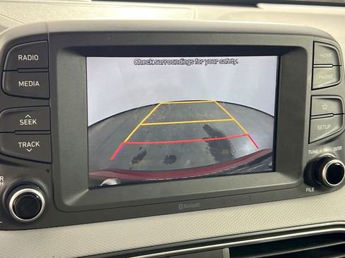 Used 2021 Hyundai Kona SE image 32