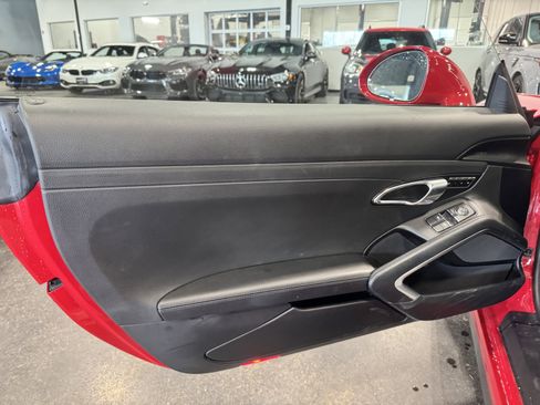 Used 2019 Porsche 911 Targa 4S image 30