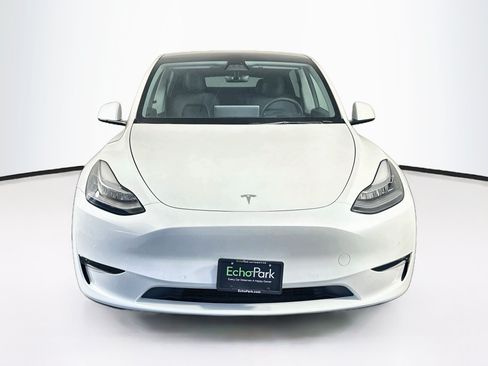 Used 2021 Tesla Model Y Long Range AWD/4WD image 2