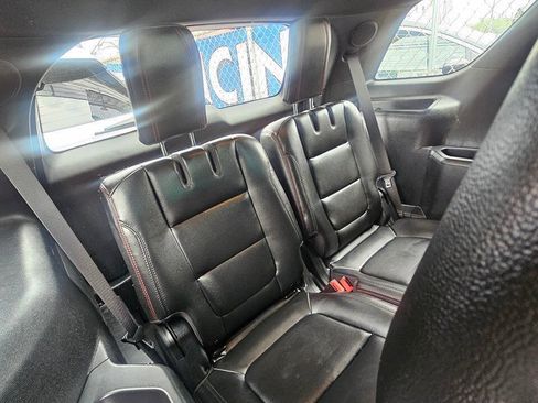 Used 2016 Ford Explorer Sport w/ Equipment Group 401A AWD/4WD image 7