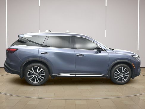 Used 2025 INFINITI QX60 Sensory AWD/4WD image 8