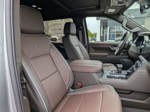 New 2026 GMC Sierra 1500 Denali w/ Denali Reserve Package AWD/4WD image 25