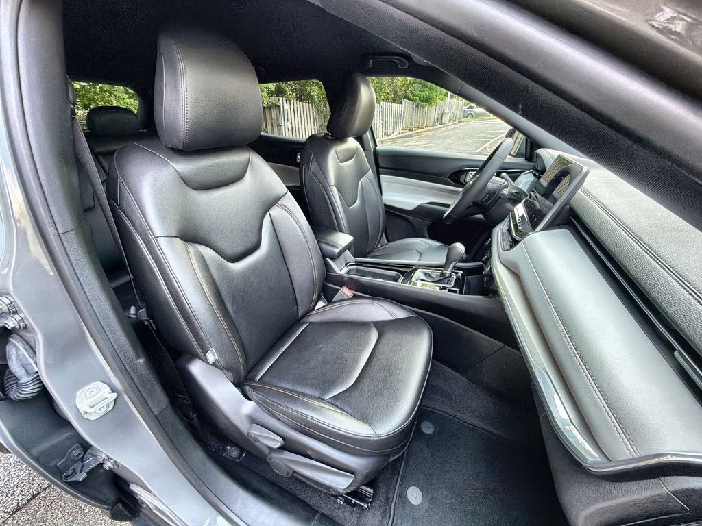 Used 2024 Jeep Compass Limited AWD/4WD image 22