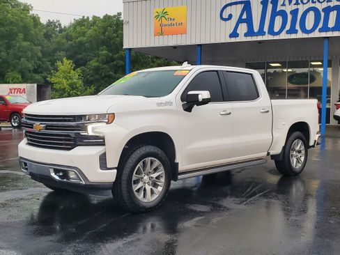 Used 2021 Chevrolet Silverado 1500 High Country w/ Z71 Off-Road Package AWD/4WD image 2