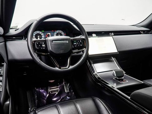 Used 2024 Land Rover Range Rover Evoque Dynamic SE image 5