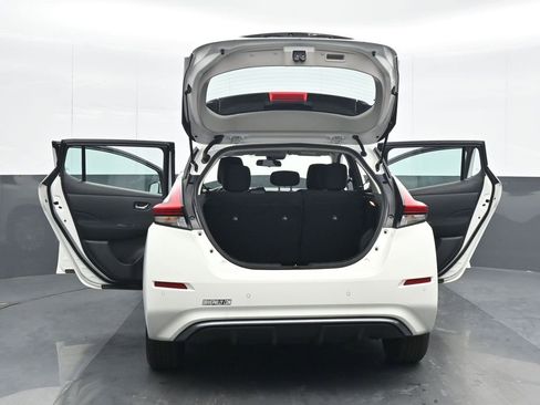 Used 2023 Nissan Leaf S image 25