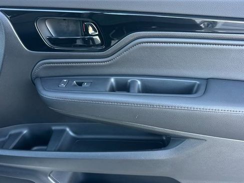 Certified 2024 Honda Odyssey Touring image 24