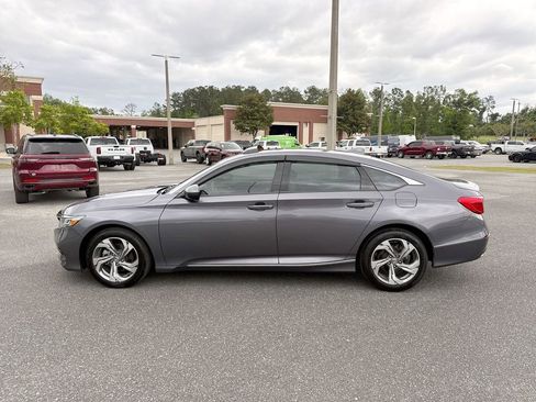 Used 2019 Honda Accord EX image 6