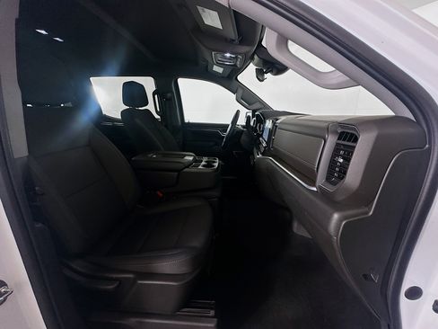 Used 2023 Chevrolet Silverado 1500 LT AWD/4WD image 29