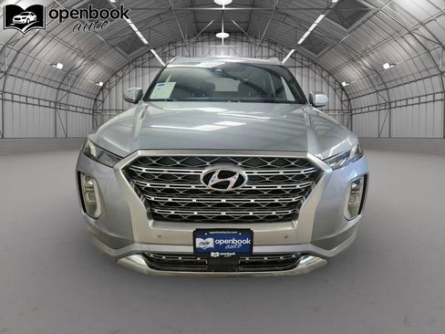 Used 2020 Hyundai Palisade Limited FWD image 2