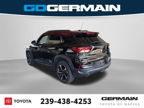 Used 2021 Chevrolet TrailBlazer RS w/ Technology Package FWD image 5