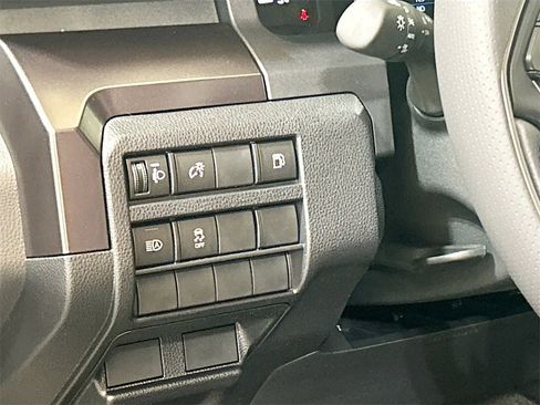 New 2026 Toyota 4Runner SR5 image 8