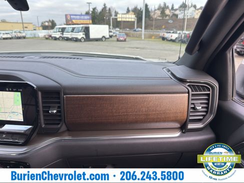 Used 2022 Chevrolet Silverado 1500 High Country w/ High Country Premium Package image 25