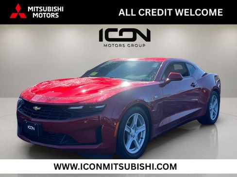 Used 2019 Chevrolet Camaro LT RWD image 1