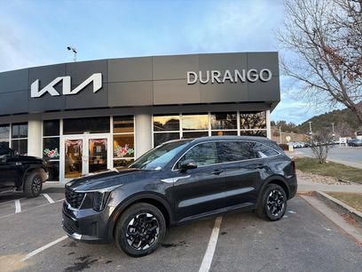New 2025 Kia Sorento S