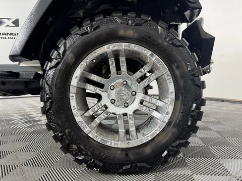 Used 2007 Jeep Wrangler Unlimited X image 38