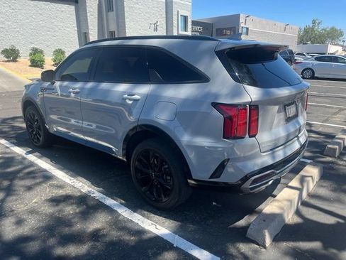 Certified 2023 Kia Sorento SX AWD/4WD image 7