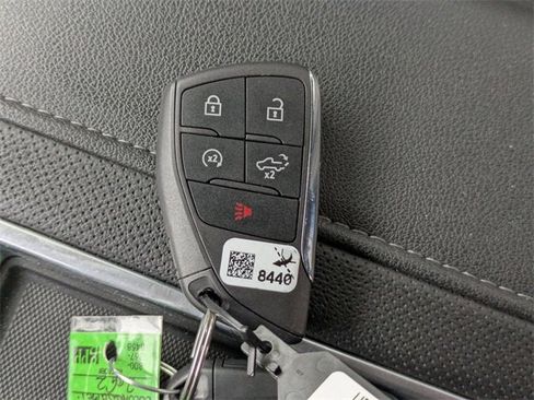 Used 2022 GMC Sierra 1500 SLT w/ SLT Convenience Package image 31