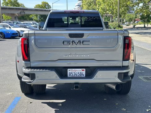 Used 2025 GMC Sierra 3500 Denali Ultimate AWD/4WD image 10