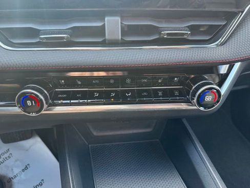 Used 2025 Chevrolet Equinox RS w/ Safety and Technology Package image 23