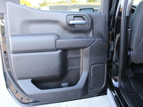 Used 2020 Chevrolet Silverado 1500 Custom Trail Boss w/ Custom Convenience Package image 19