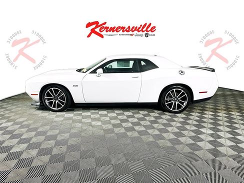 Used 2023 Dodge Challenger R/T image 4