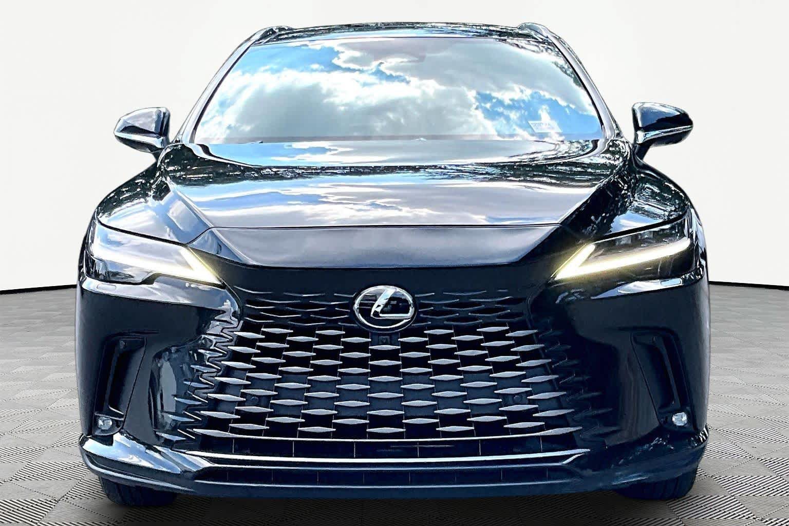 Used 2025 Lexus RX 450h AWD w/ Convenience Package image 7