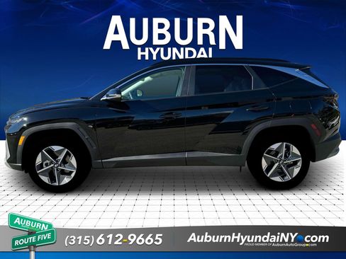 New 2025 Hyundai Tucson SEL AWD/4WD image 3