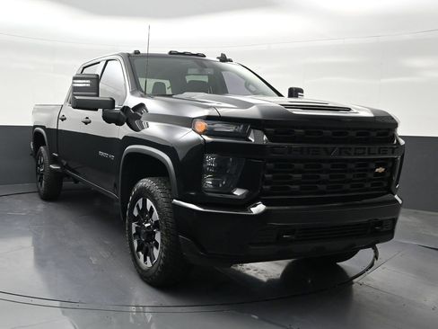 Used 2020 Chevrolet Silverado 2500 Custom w/ Custom Value Package AWD/4WD image 8