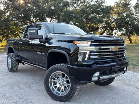 Used 2023 Chevrolet Silverado 2500 High Country w/ Safety Package II image 39