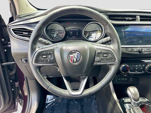 Used 2020 Buick Encore GX Preferred w/ Cold Weather Comfort Package FWD image 11