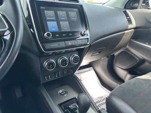 Used 2024 Mitsubishi Outlander Sport SE image 40