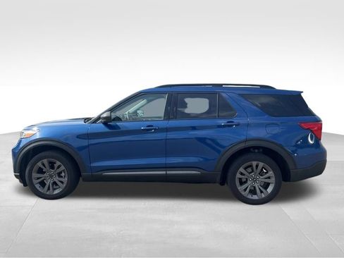 Used 2021 Ford Explorer XLT w/ Equipment Group 202A AWD/4WD image 10