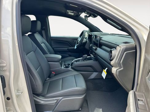 New 2026 Chevrolet Colorado Trail Boss AWD/4WD image 10