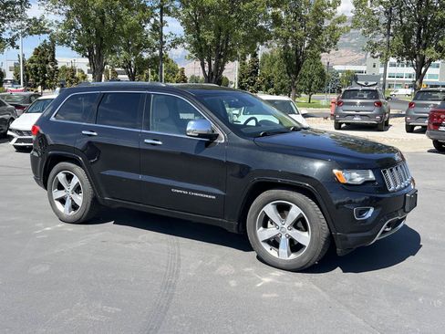 Used 2015 Jeep Grand Cherokee Overland w/ Advanced Technology Group AWD/4WD image 5