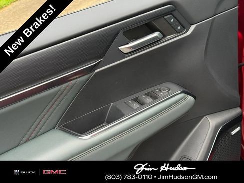 Certified 2024 GMC Acadia AT4 w/ Luxury Package AWD/4WD image 21