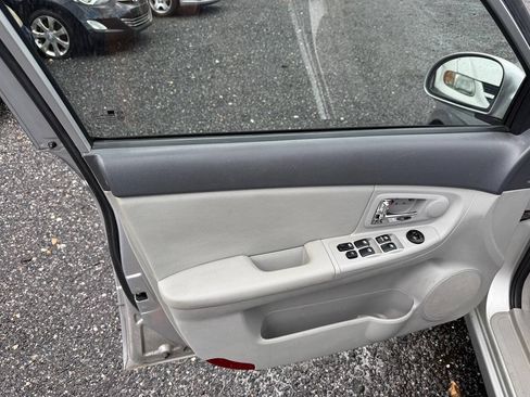 Used 2009 Kia Spectra EX FWD image 14