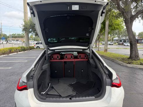 Used 2023 BMW i4 eDrive35 RWD image 22