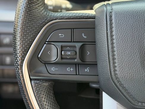 Used 2024 Toyota Tacoma SR5 AWD/4WD image 8
