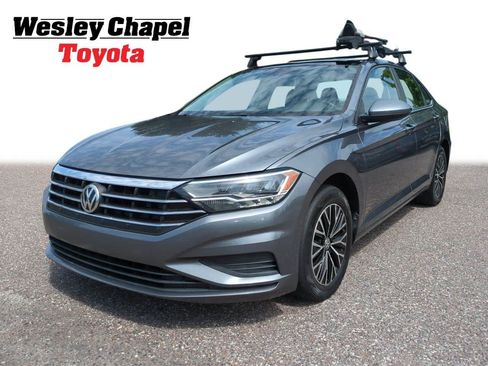 Used 2019 Volkswagen Jetta SE FWD image 1