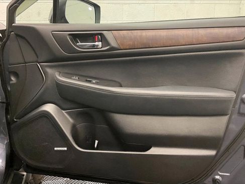 Used 2016 Subaru Outback 2.5i Limited image 23