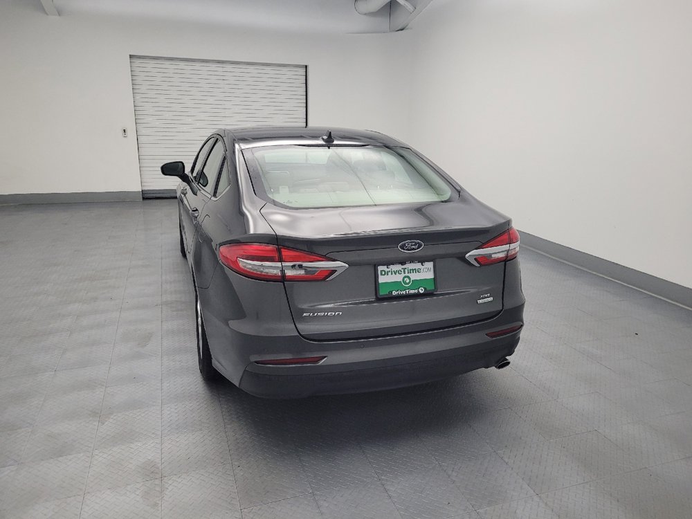 Used 2019 Ford Fusion SE FWD image 6