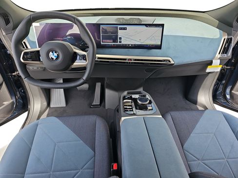 New 2026 BMW iX xDrive60 w/ Premium Package image 9